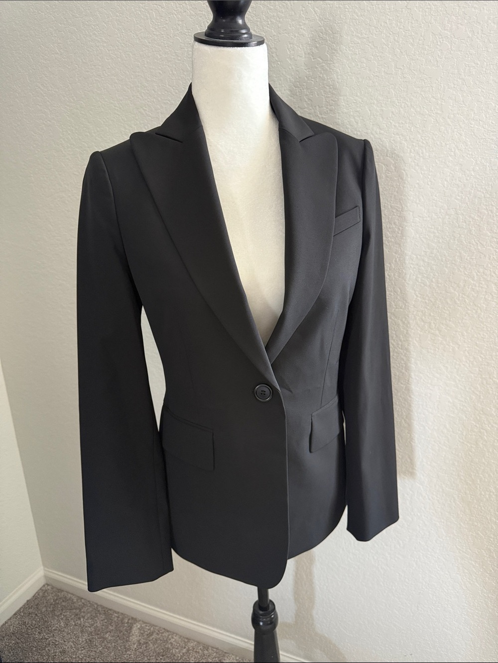 BCBG MaxAzria Women's Black Blazer One button Front Size S